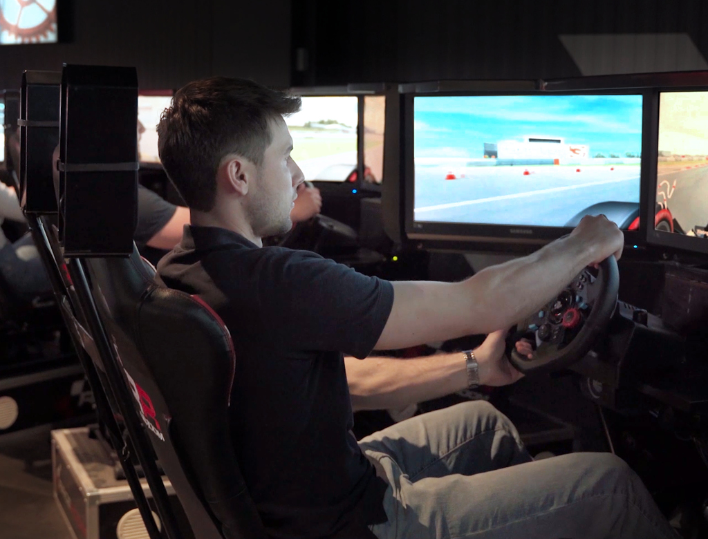 raceroom til julefrokost i Aalborg 